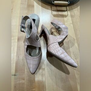 Jones New York Baby Pink Faux Croc Heels